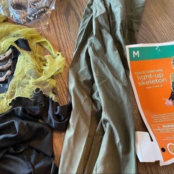 Kids zombie skeleton Halloween costume - Picture 3 of 5